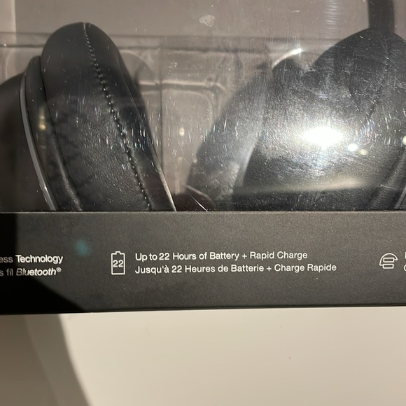 BNIB Skullcandy x Coca Cola Collaboration Wireless On-Ear Headphones - Picture 5 of 11